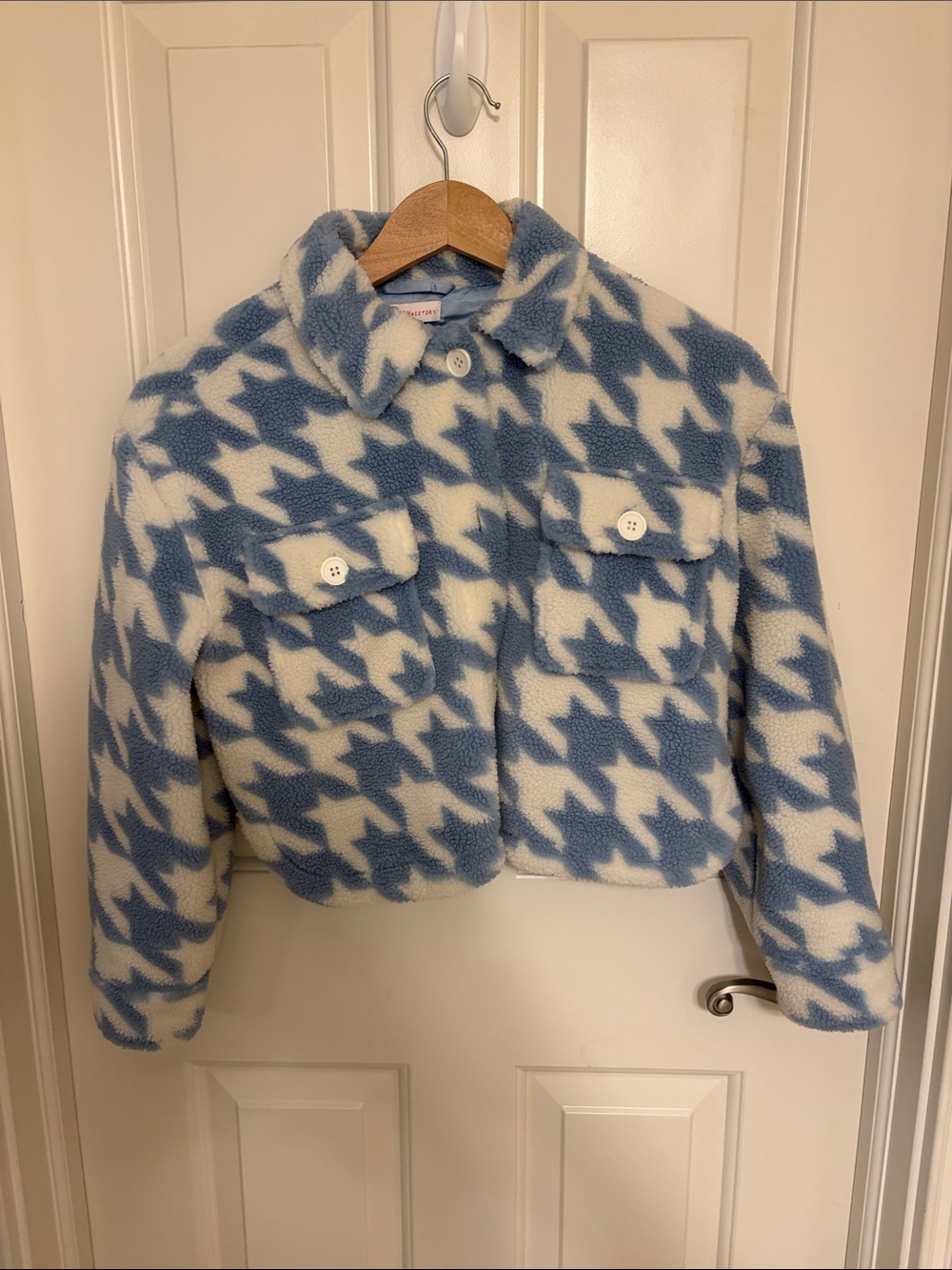 Design History Blue and White Houndstooth Fleece Jacket